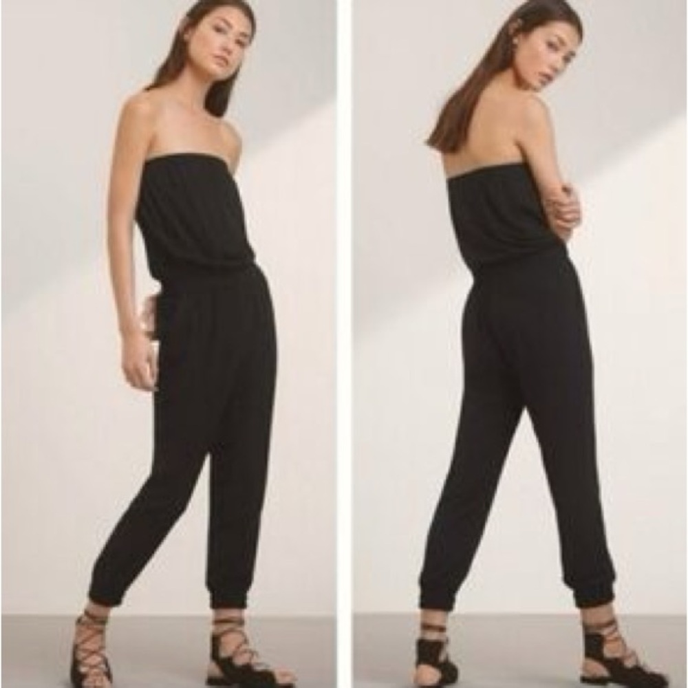 Aritzia Talula “Tabata” Sleeveless Romper Drak Gary/Black Women’s XXS